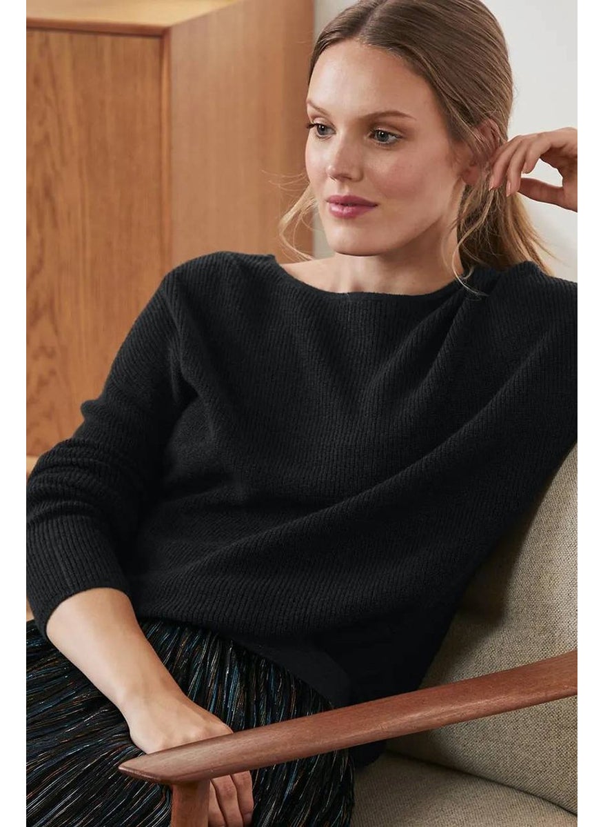 Women Round Neck Plain Reversible Cardigan, Black