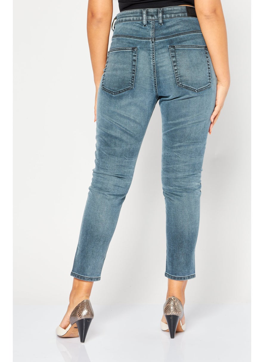 Women Regular Fit Washed Stretchable Denim Jeans, Washed Blue
