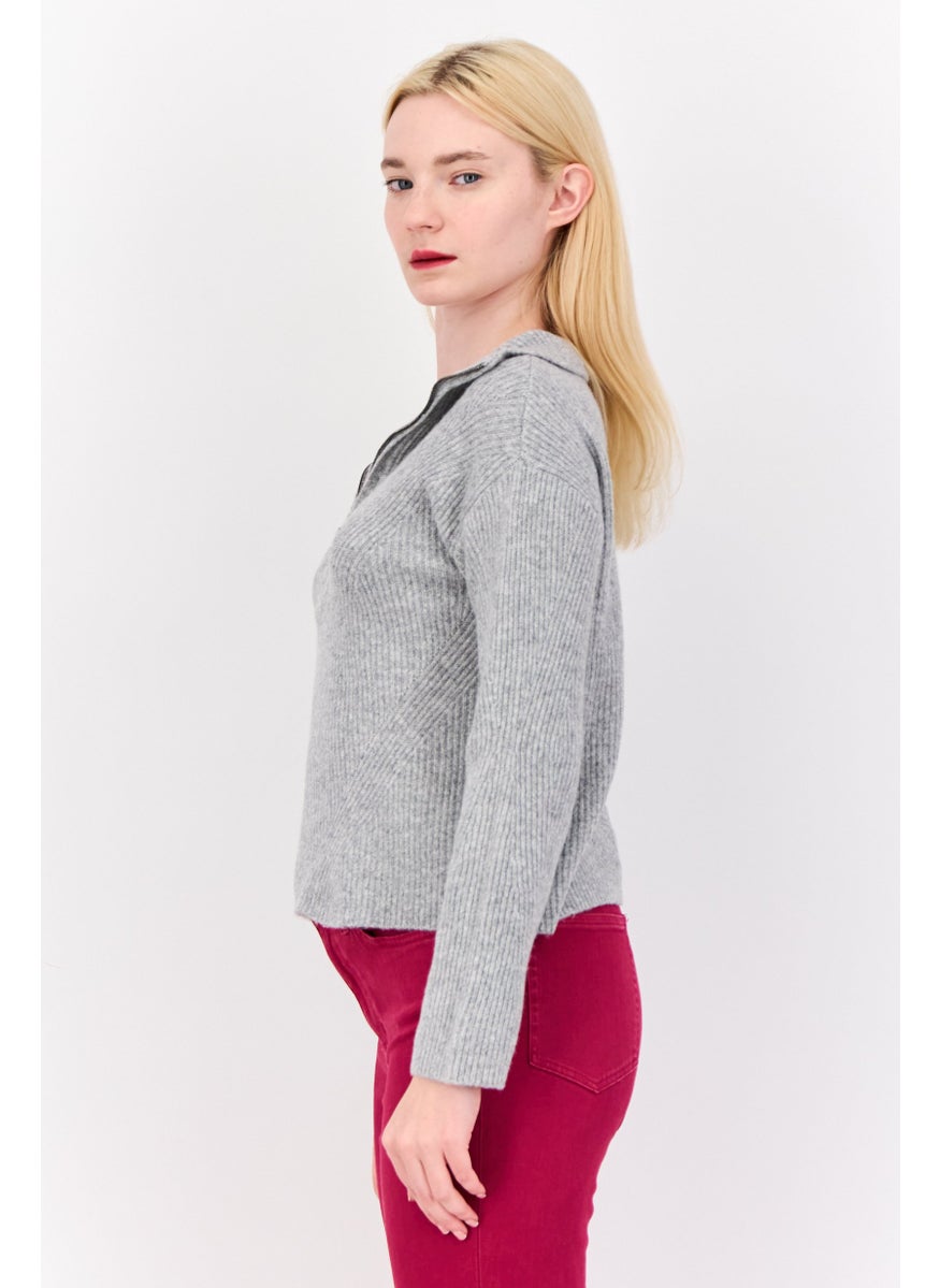 Women Mock Neck Knitted Sweater, Light Grey