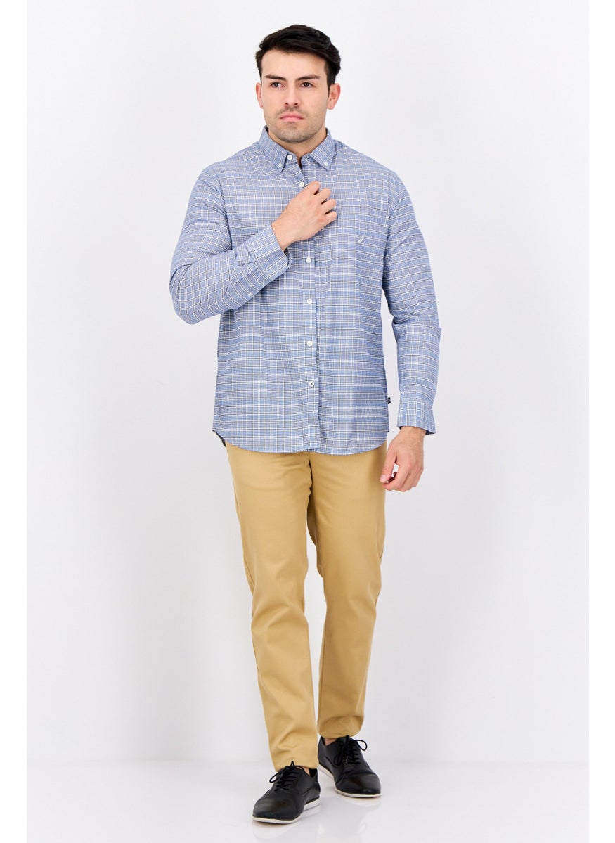 Men Classic Fit Checkered Long Sleeves Casual Shirts, White/Blue
