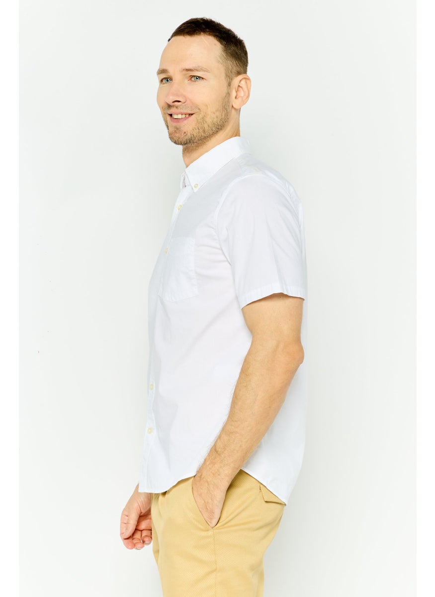 Men Standard Fit Solid Short Sleeves Casual Shirt, White