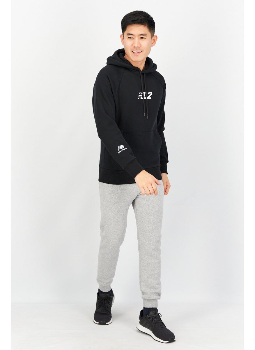 Men Sportswear Fit Long Sleeve Outdoor Sweatshirt, Black