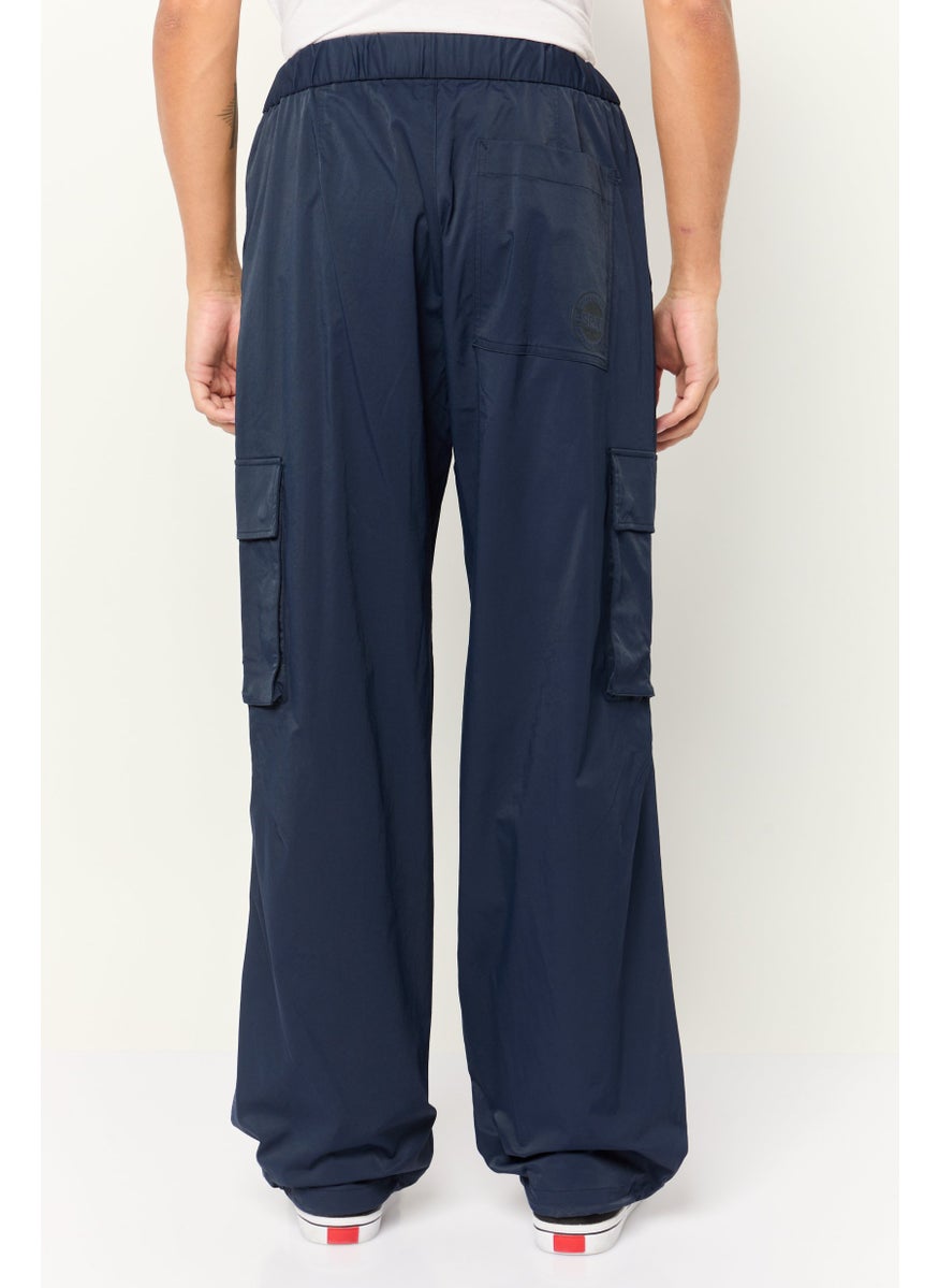 Men Regular Fit Plain Cargo Pants, Navy