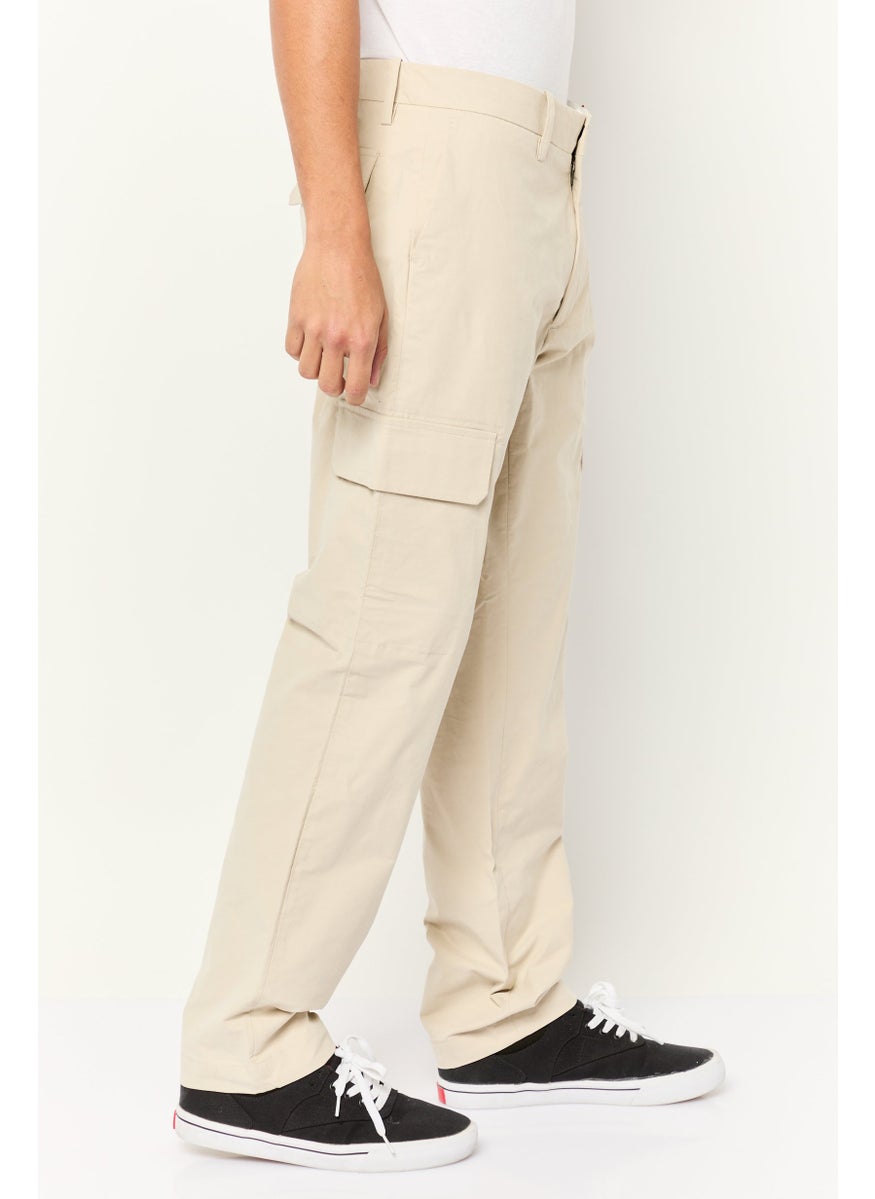 Men Straight Fit Solid Cargo Pants, Beige
