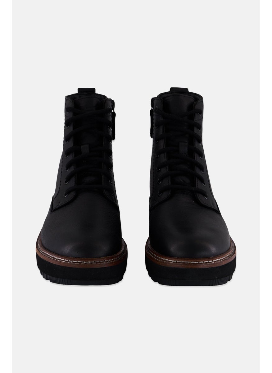 Women Standard OriannaW Lace Up Ankle Boot, Black