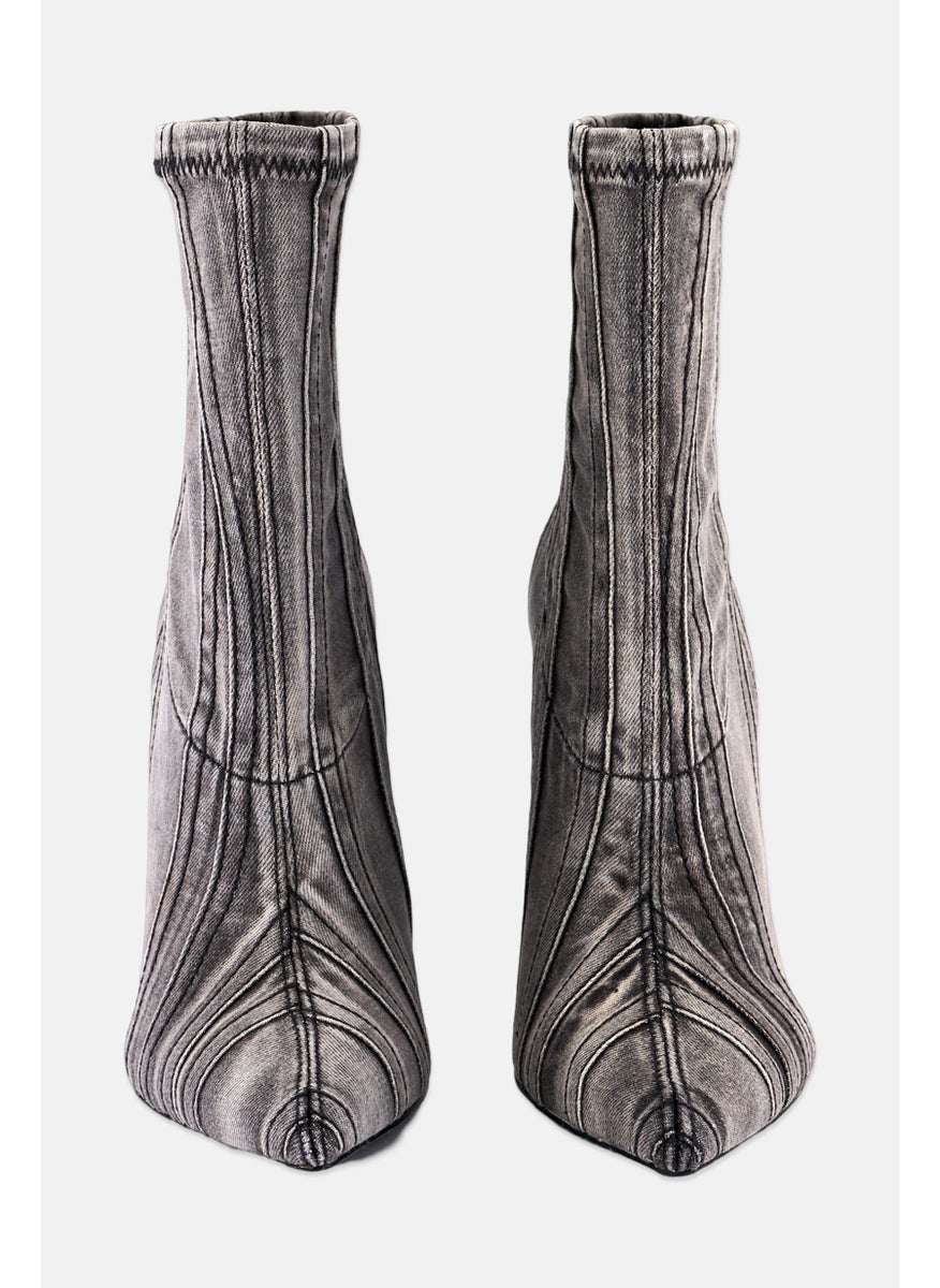Women D-YUCCA AB  Slip On Ankle Boots, Washed Black