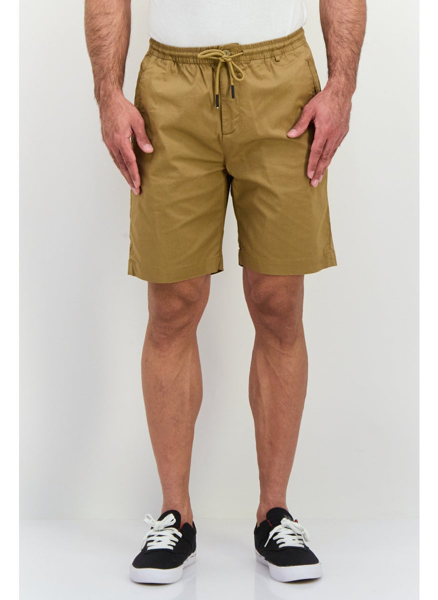Men Regular Fit Plain Chino Shorts, Light Brown