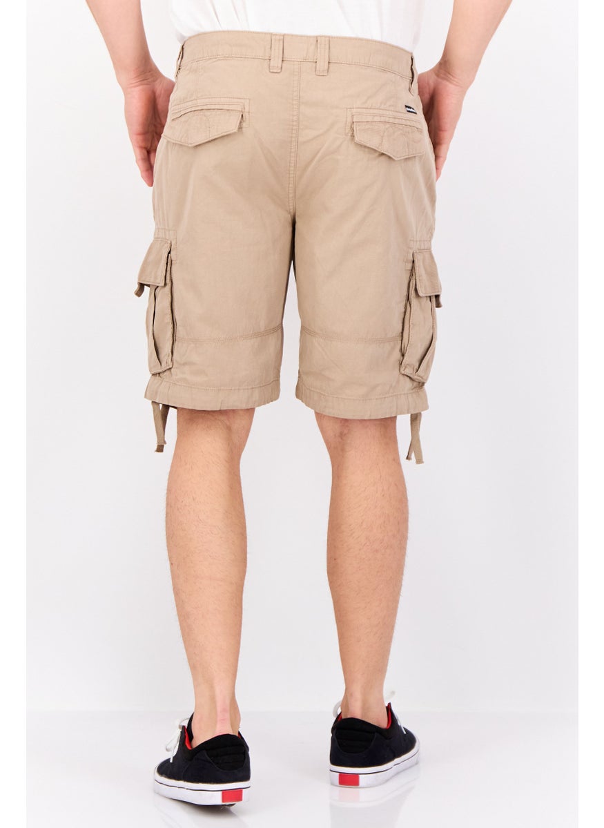 Men Solid Cargo Shorts, Khaki