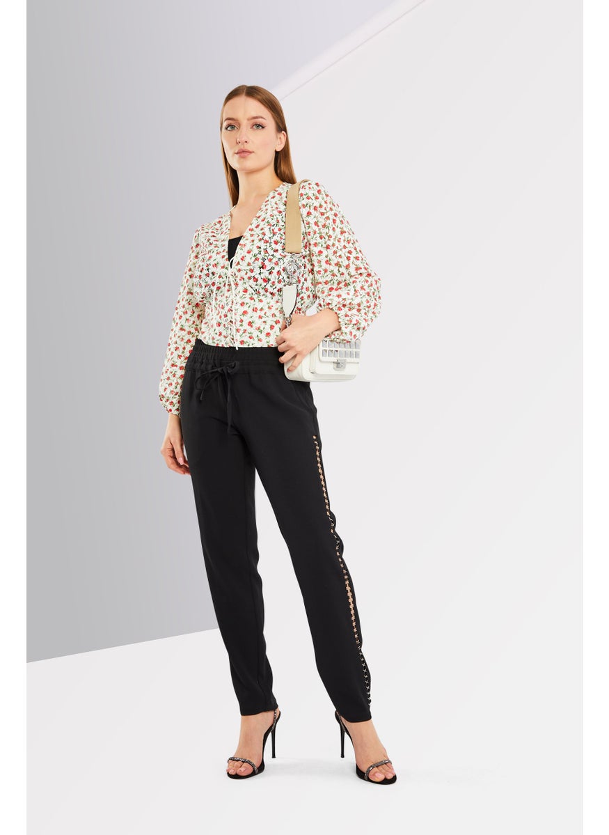 Women V- Neck Puffed Sleeves Allover Print Top, White