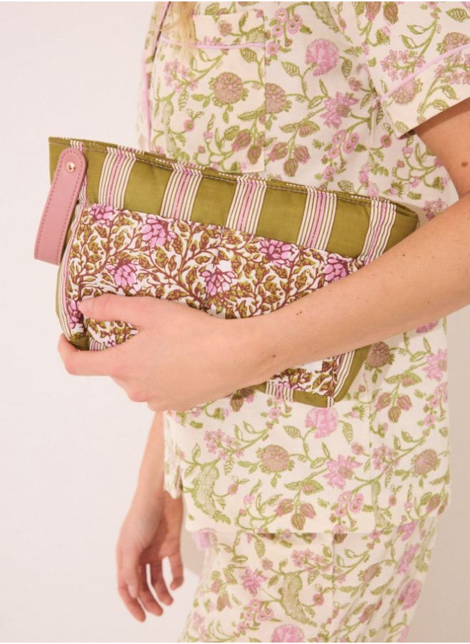 Medium quilted flower vanity case