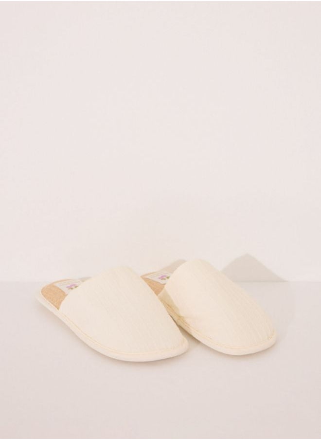 Ecru slippers