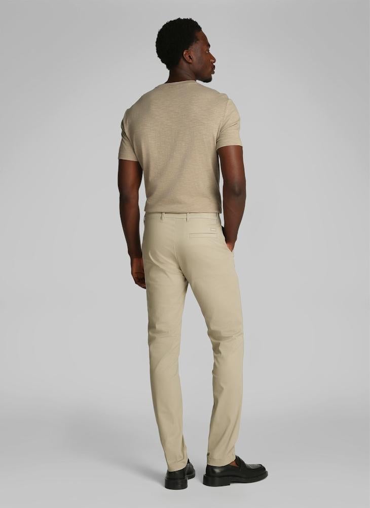 Sateen Stretch Slim Chino