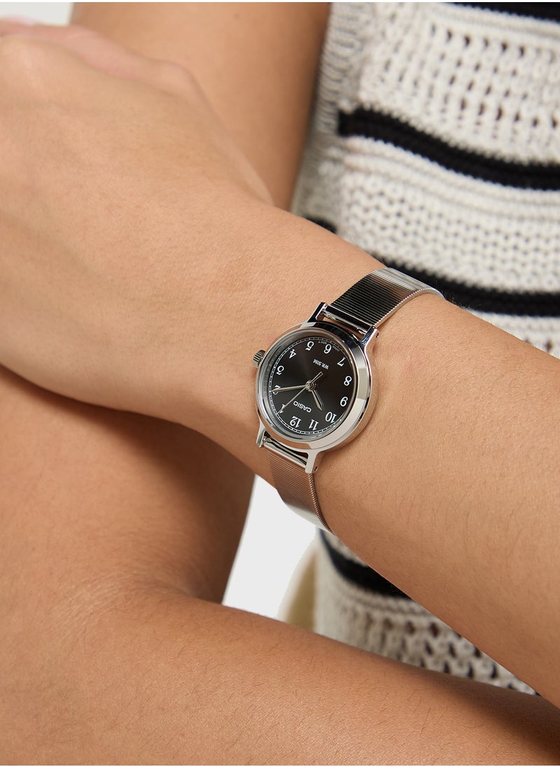 Ltp-B170D Analog Watch