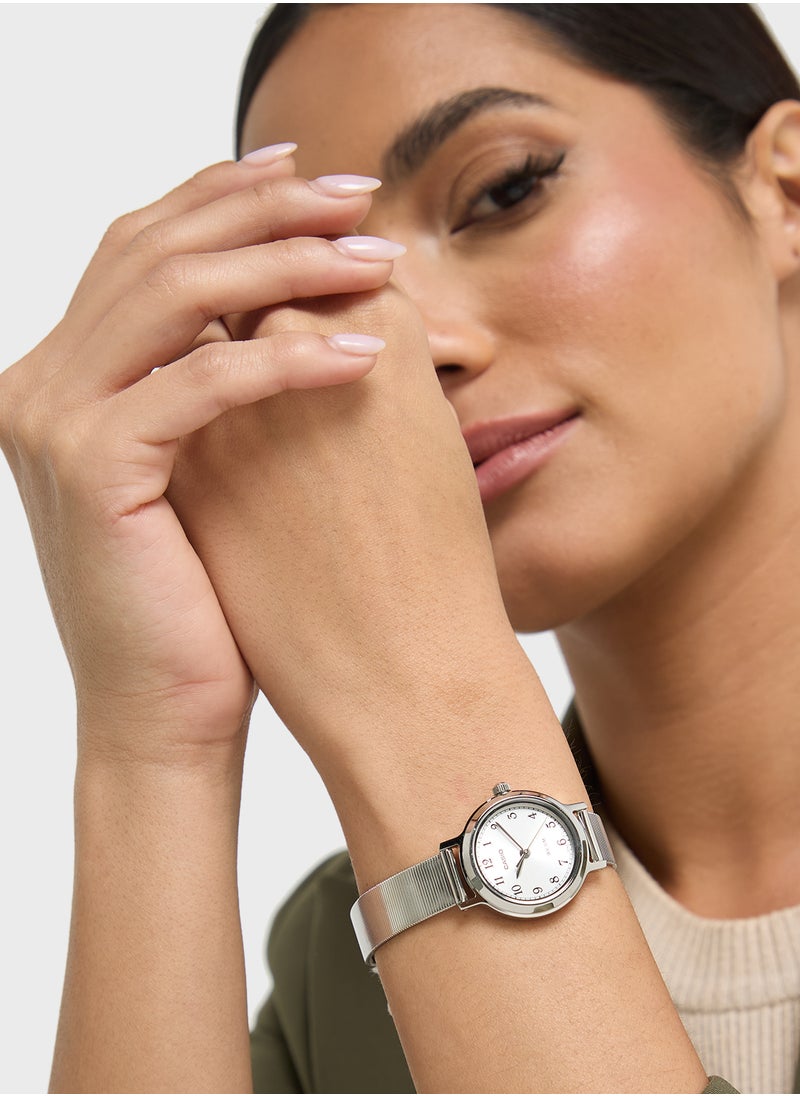 Ltp-B170D Analog Watch