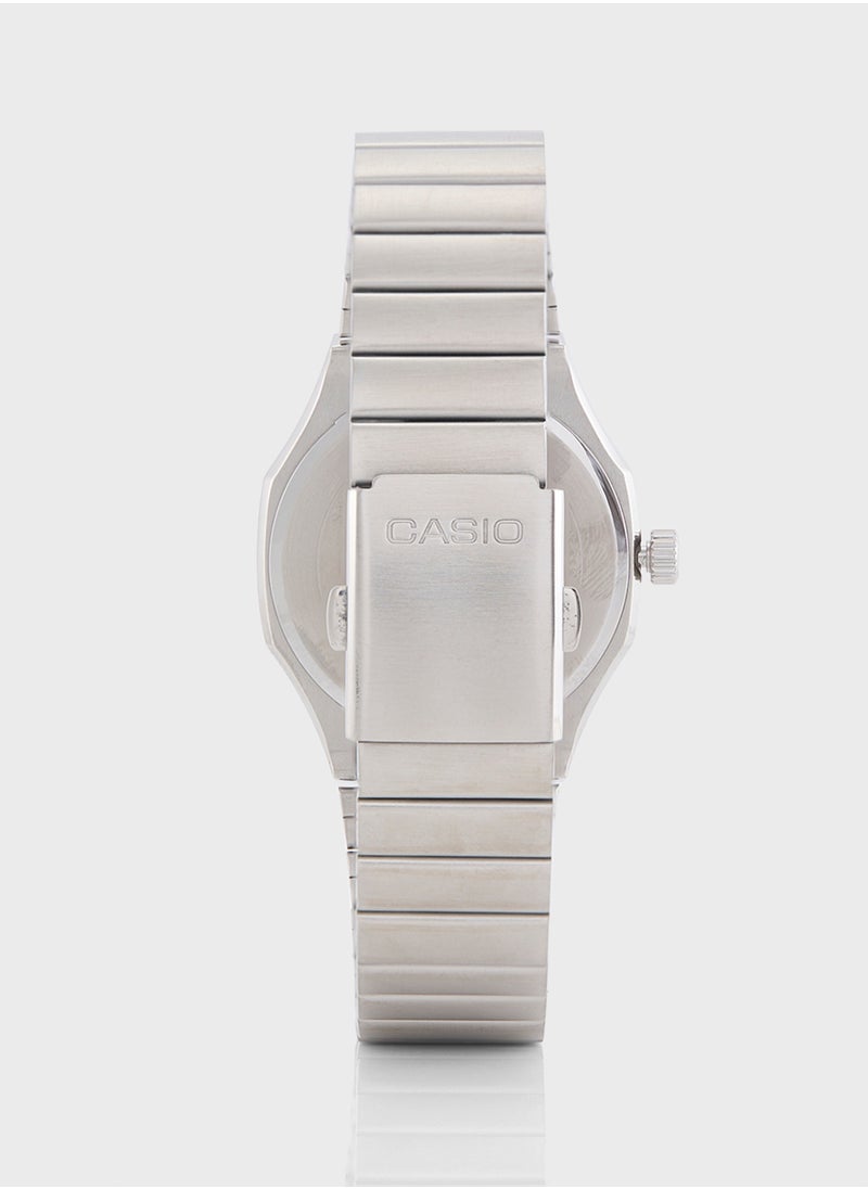 Mtp-E735D Analog Watch