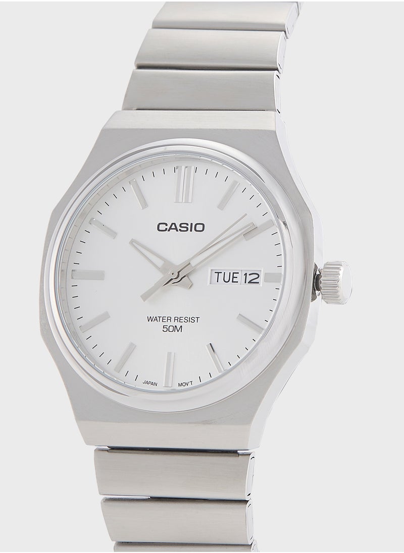 Mtp-E735D Analog Watch