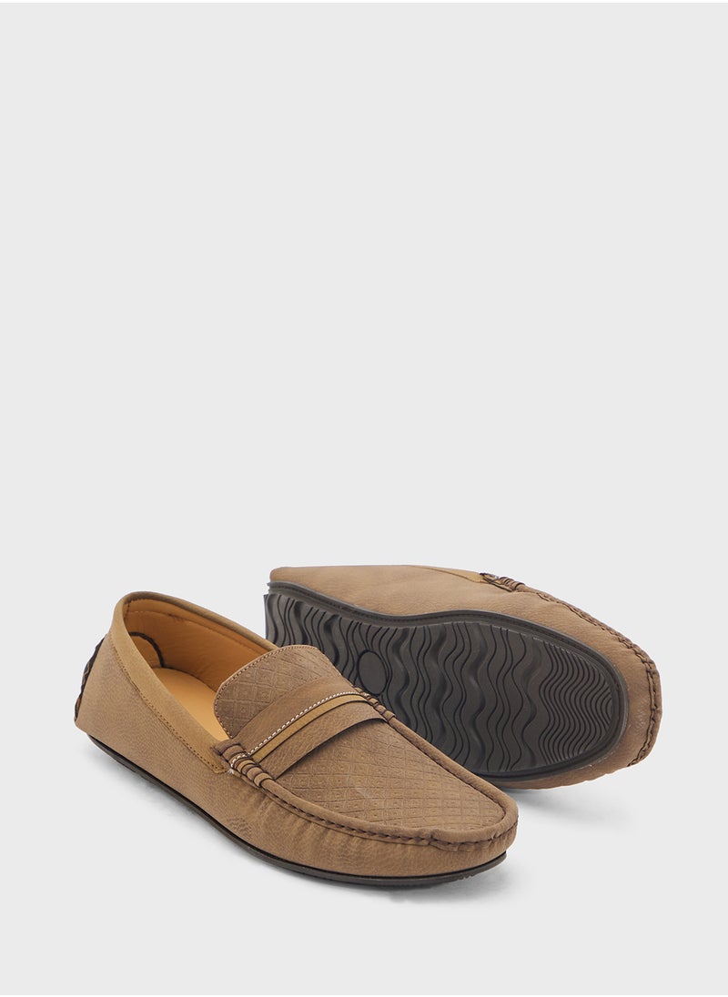 Saddle Detail Textuted Loafers