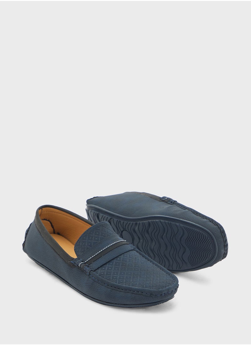 Saddle Detail Textuted Loafers