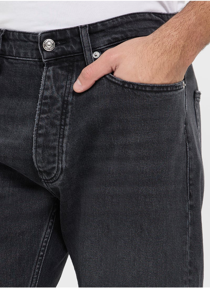 Straight Jeans