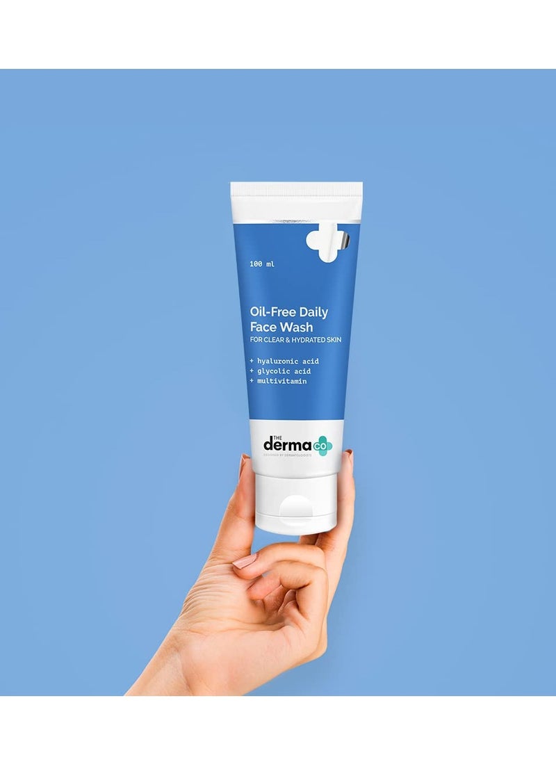 The Derma Co Oil-Free Daily Face Wash With Hyaluronic Acid, Glycolic Acid & Multivitamins for Clear & Hydrated Skin - 100ml