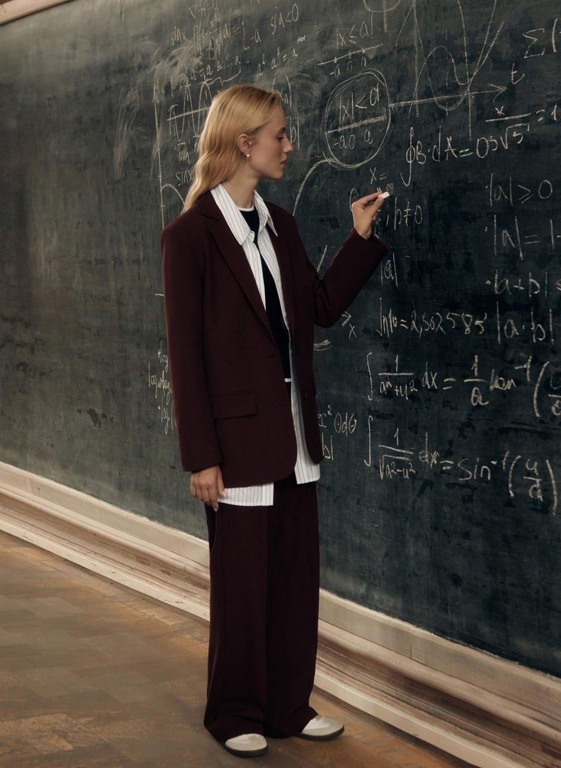 Single-breasted suiting jacket with oversized buttons