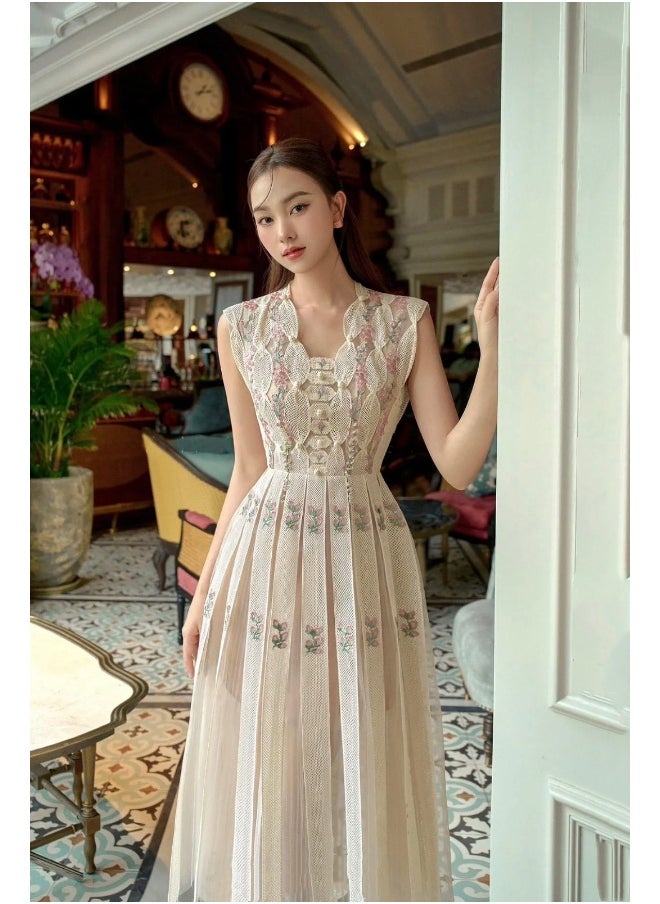 Niche Floral Embroidered Sleeveless V-Neck Dress - Sweet Luxury Women's Wear