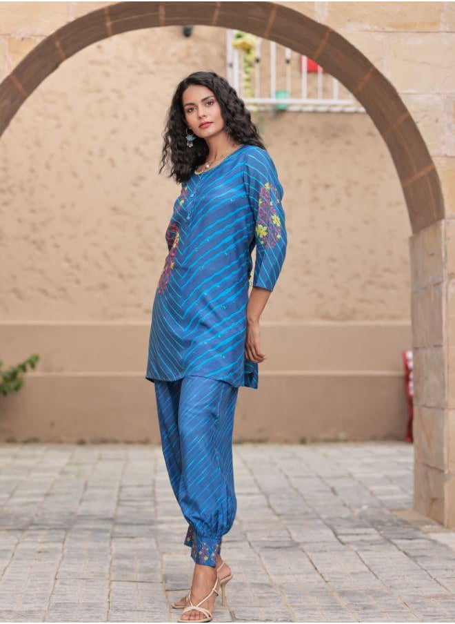 Grace in Every Step with This Elegant Blue Embroidered Kurta Set