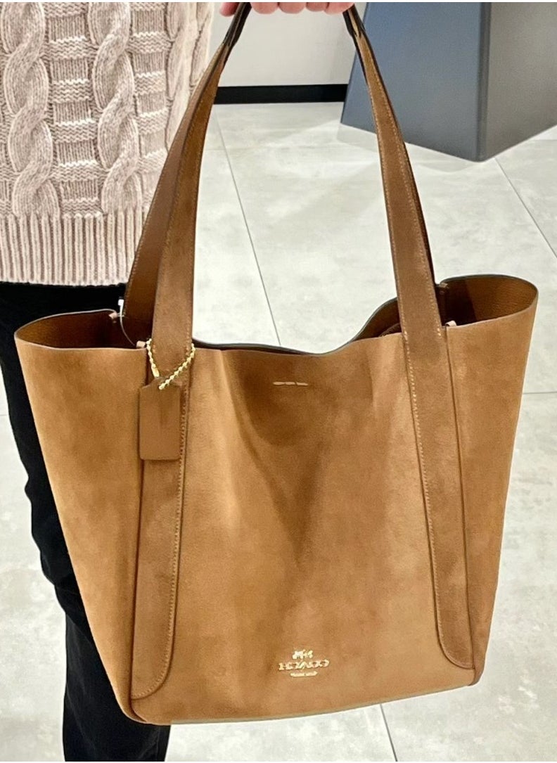 Hadley Tote Bag In Signature Canvas