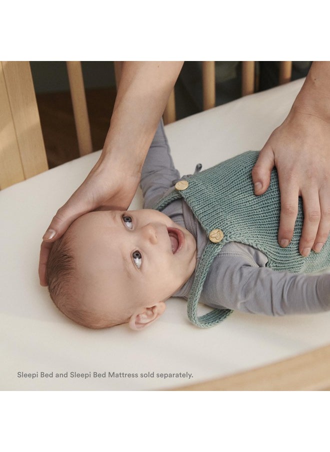 Stokke Sleepi Fitted Sheet V3, Dots Sage - Soft Sheets for Sweet Dreams - Made for Stokke Sleepi Bed - 100% Fine Cotton Percale - Washable