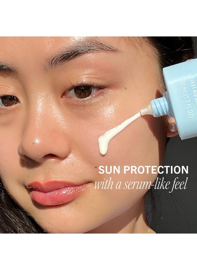 First Aid Beauty - Hydrating Sunscreen Milk with Colloidal Oatmeal, Broad Spectrum SPF 45, Non-comedogenic SPF Formula Helps Nourish Skin with Organic UV Filters & Glycerin, 24-hour Hydration, 1.7 oz