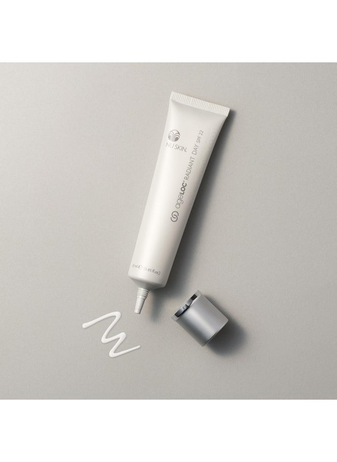 Nu Skin ageLOC Radiant Day SPF 22 | Broad-Spectrum UV Protection | Lightweight, Non-Greasy Daily Sunscreen | Supports Skin Hydration & Defense | Daily Skin Care | 30-Day Supply