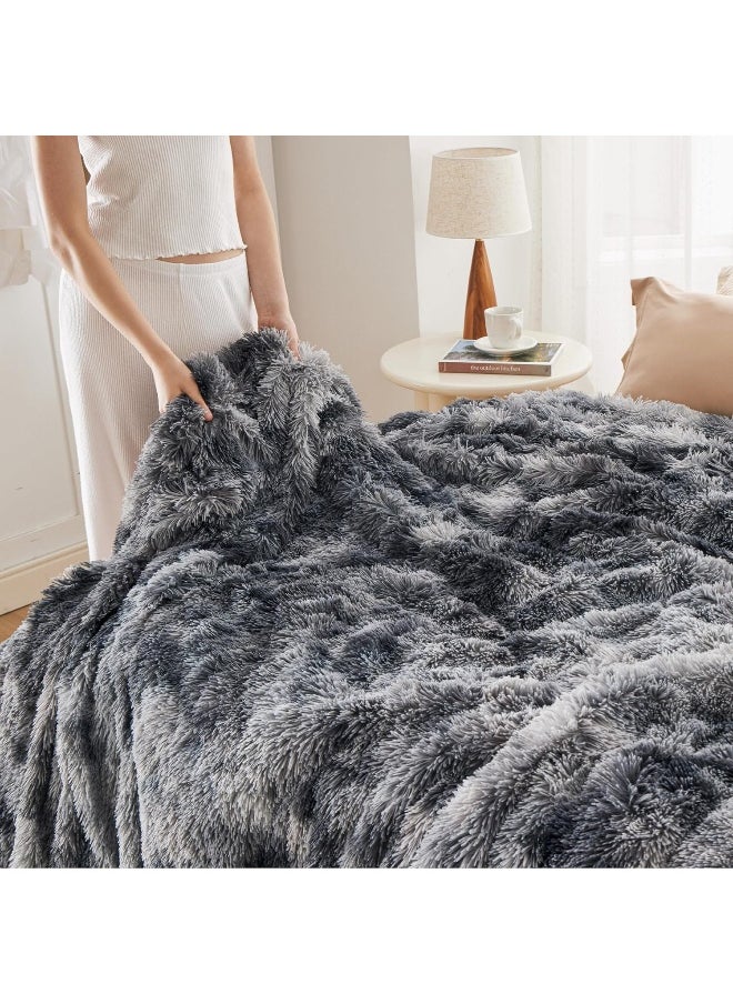 Bedsure Ultra Soft Throw Blanket, Fluffy Blankets & Throws - Fuzzy Sherpa Faux Fur Blanket for Couch, Bed, Sofa, Cozy Plush Warm Thick Furry Shaggy Fleece Gift Blanket for Women, Men, 50x60, 640 GSM