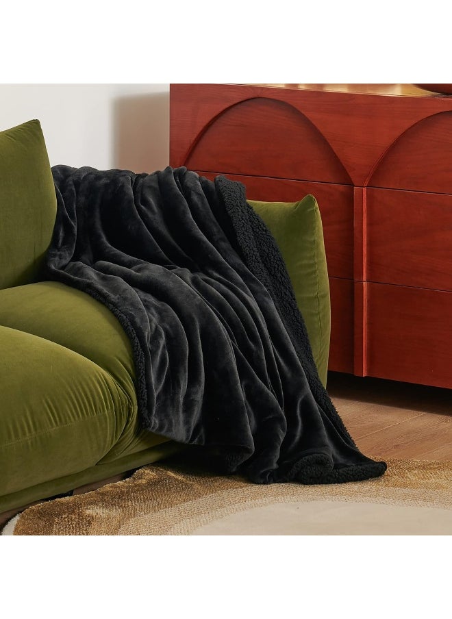 Bedsure Sherpa Fleece Throw Blanket for Couch - Thick and Warm Blanket for Winter, Soft and Fuzzy Throw Blanket for Sofa, Fall Throw Blanket, Black, 50x60 Inches
