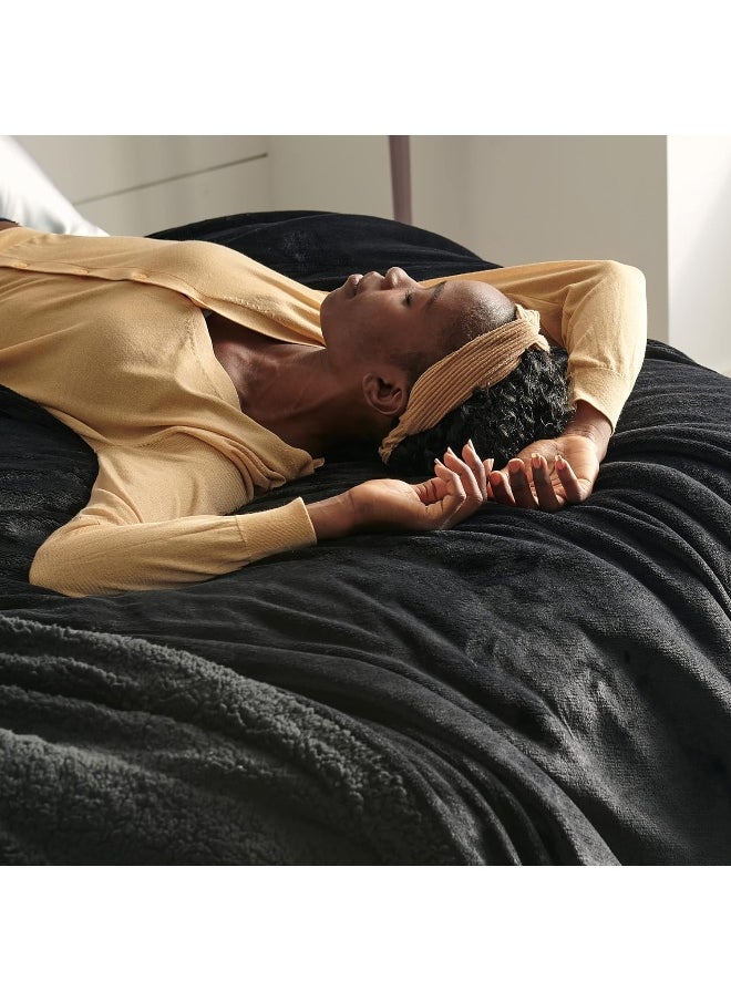 Bedsure Sherpa Fleece Throw Blanket for Couch - Thick and Warm Blanket for Winter, Soft and Fuzzy Throw Blanket for Sofa, Fall Throw Blanket, Black, 50x60 Inches