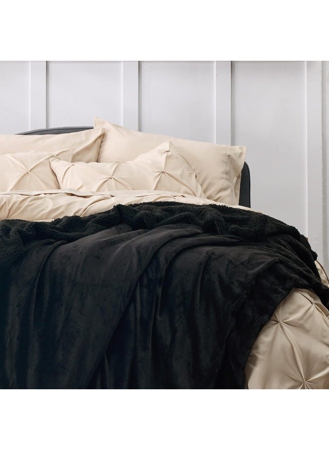 Bedsure Sherpa Fleece Throw Blanket for Couch - Thick and Warm Blanket for Winter, Soft and Fuzzy Throw Blanket for Sofa, Fall Throw Blanket, Black, 50x60 Inches