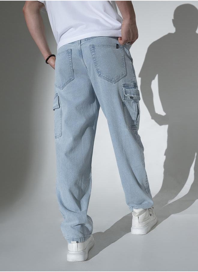 Light Blue Relaxed Fit Jeans Solid design crafted from 100% Cotton with Button closure.