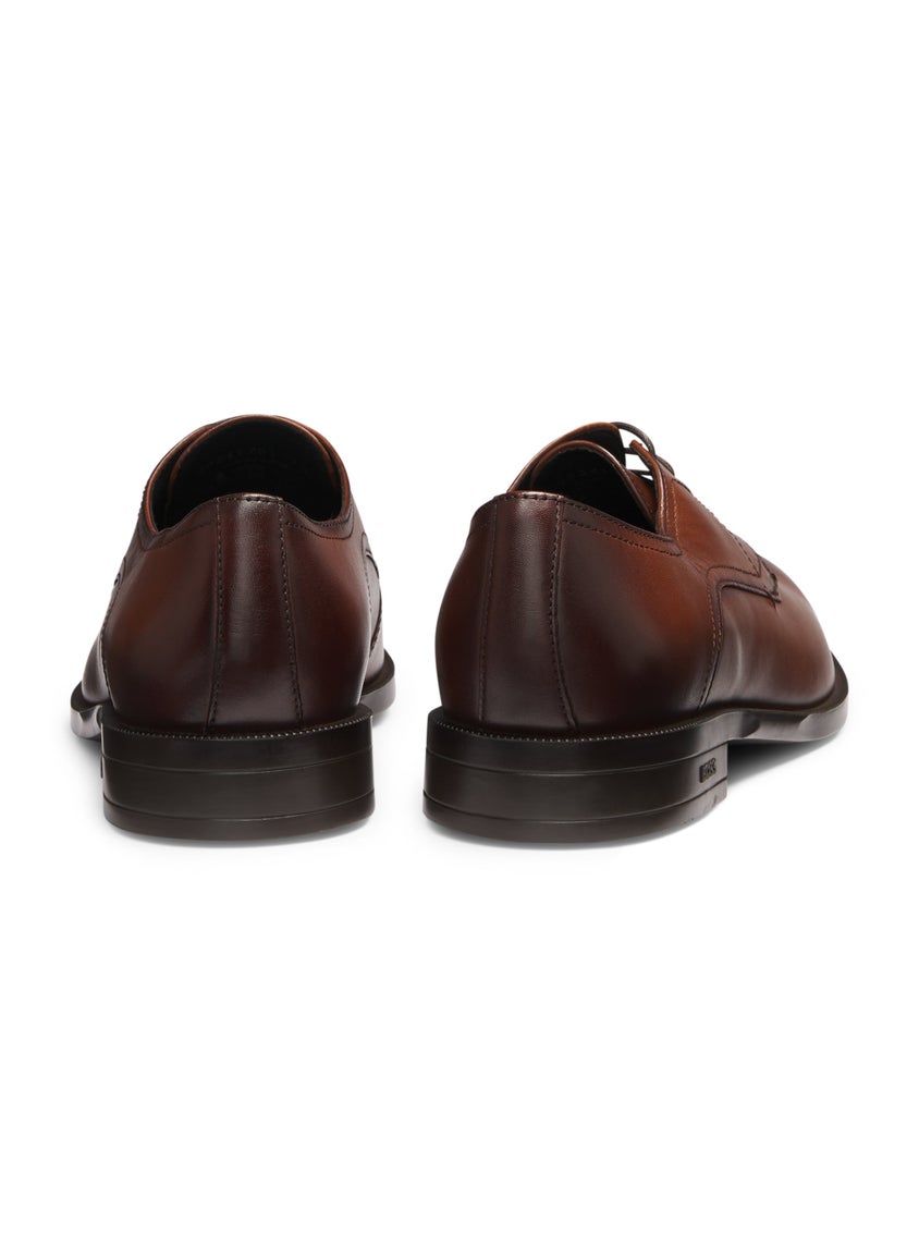 Leather Derby shoes with double stitching