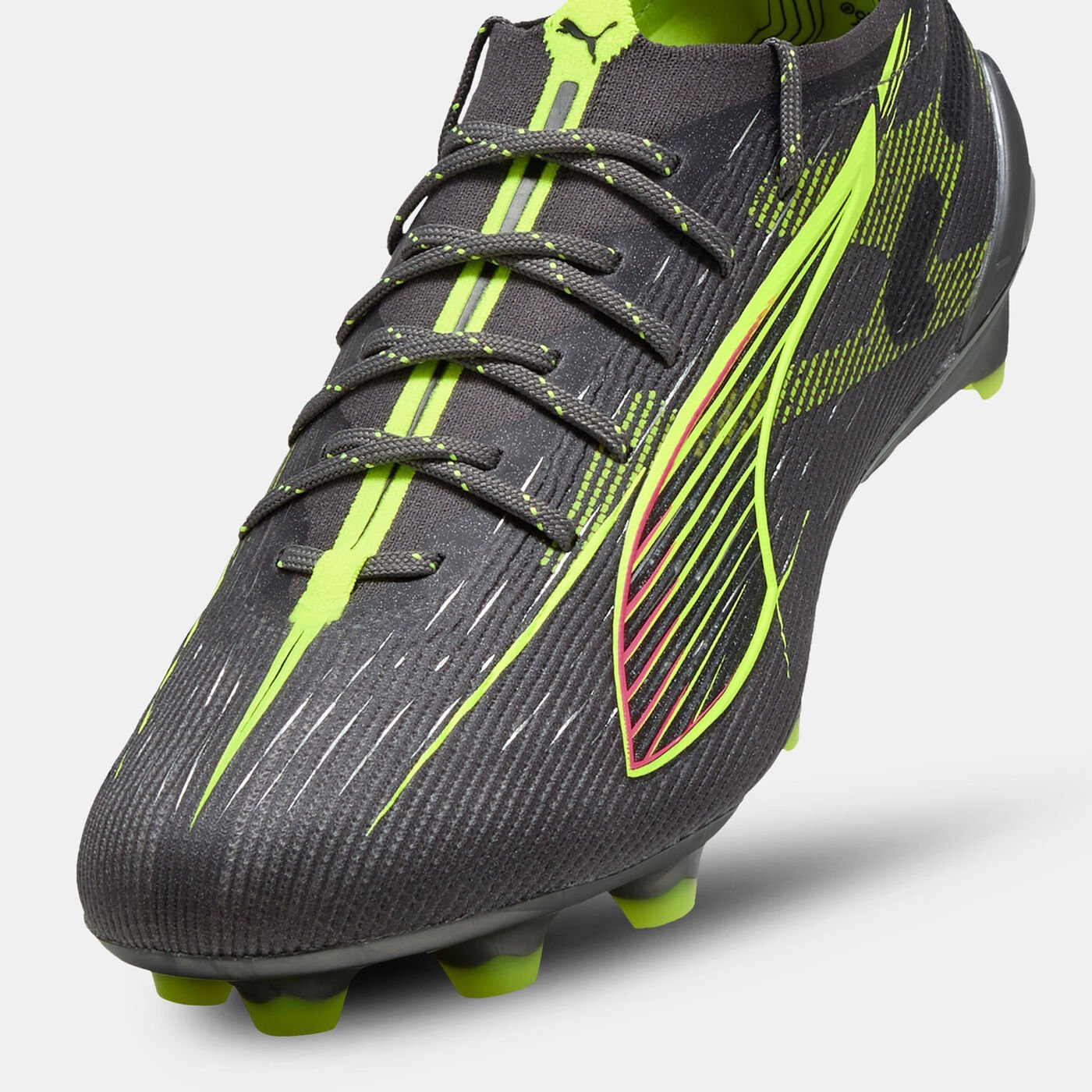 Men's ULTRA 5 ULTIMATE Firm Ground Football Shoes