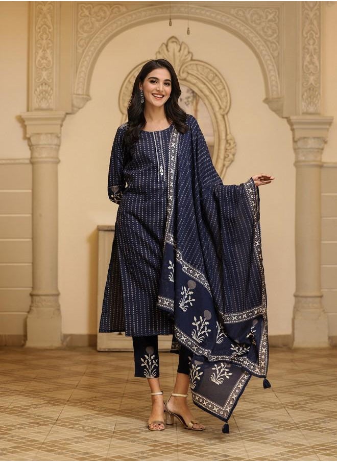 Elastic Women Navy Cotton Kurta Set with Embroidered pattern Tunic and Palazzo features a Round neckline and Three-Fourth Sleeve secured with Elastic closure and styled in Straight Fit ideal for Festive moments — exude elegance in every glance.
