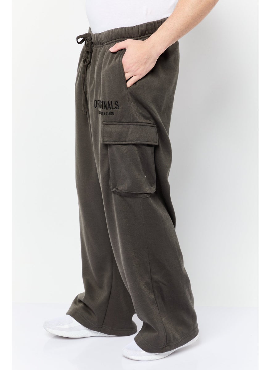 Men Regular Fit Embroidered Logo Cargo Pants, Dark Grey