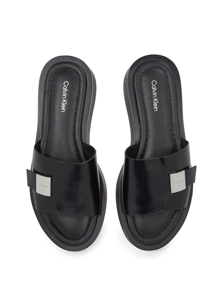 Causal Flat Sandals