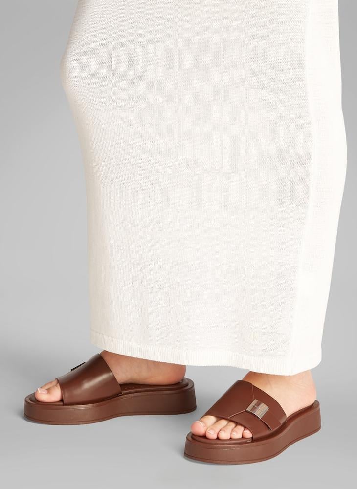 Causal Flat Sandals