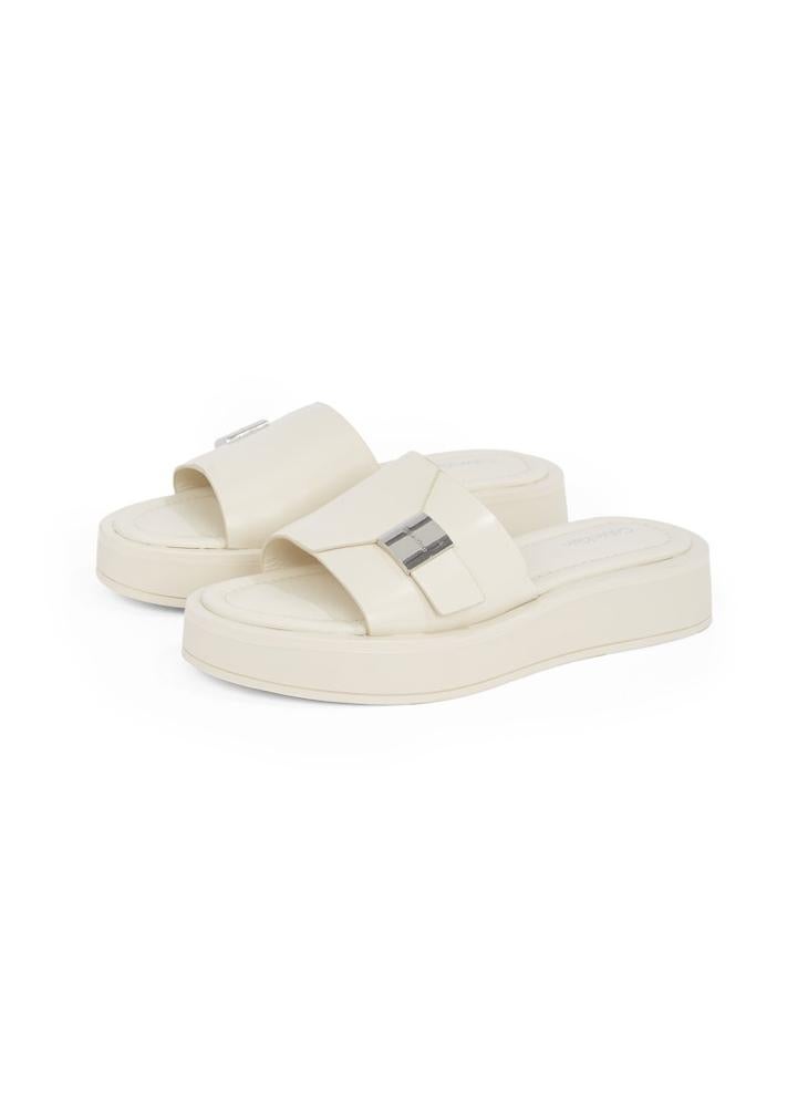 Causal Flat Sandals