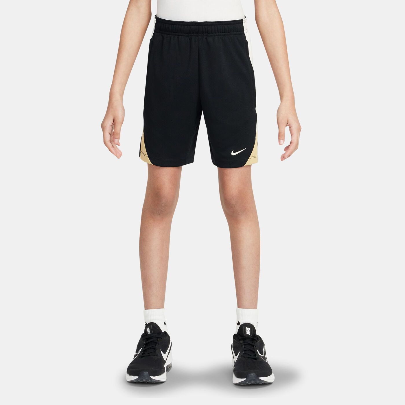 Kids' Dri-FIT Strike Football Shorts (Older Kids)