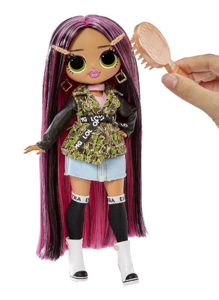 OMG World Traveler Fashion doll - CITY BABE - With 15 surprises incl. outfit, shoes, travel accessories u0026 more - Reusable play set - Collectable - For kids aged 4+ years.