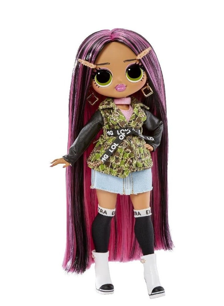 OMG World Traveler Fashion doll - CITY BABE - With 15 surprises incl. outfit, shoes, travel accessories u0026 more - Reusable play set - Collectable - For kids aged 4+ years.