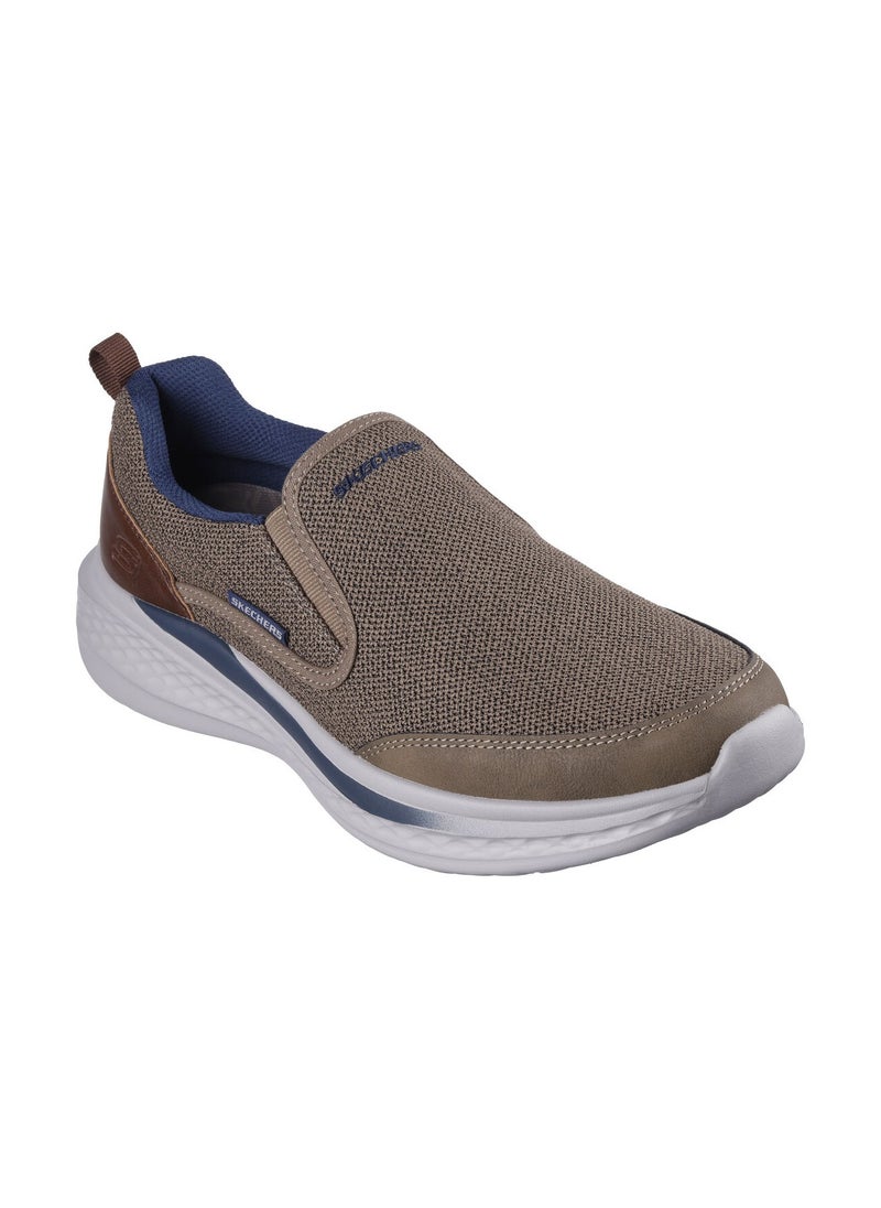 Relaxed Fit: Slade - Lucan
