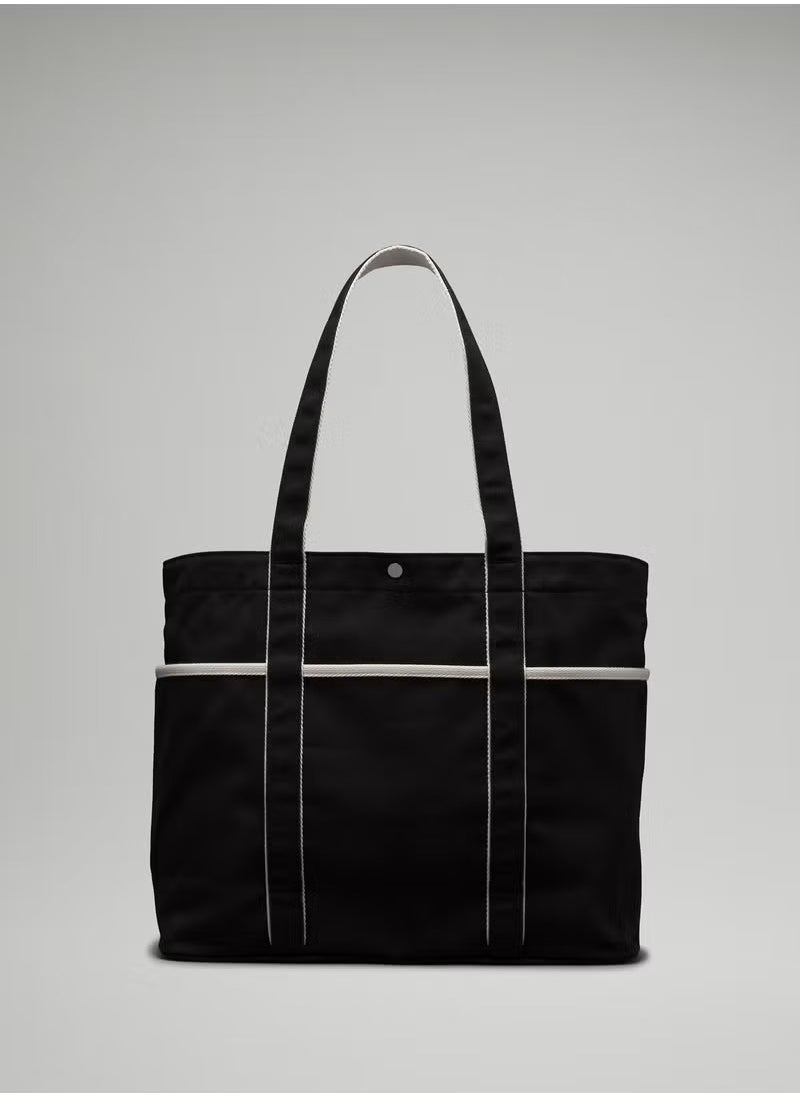 Lululemon Daily canvas bag with multiple pockets