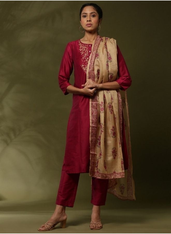 Embroideered 3pc kurta set with ontrast print dupatta-pink