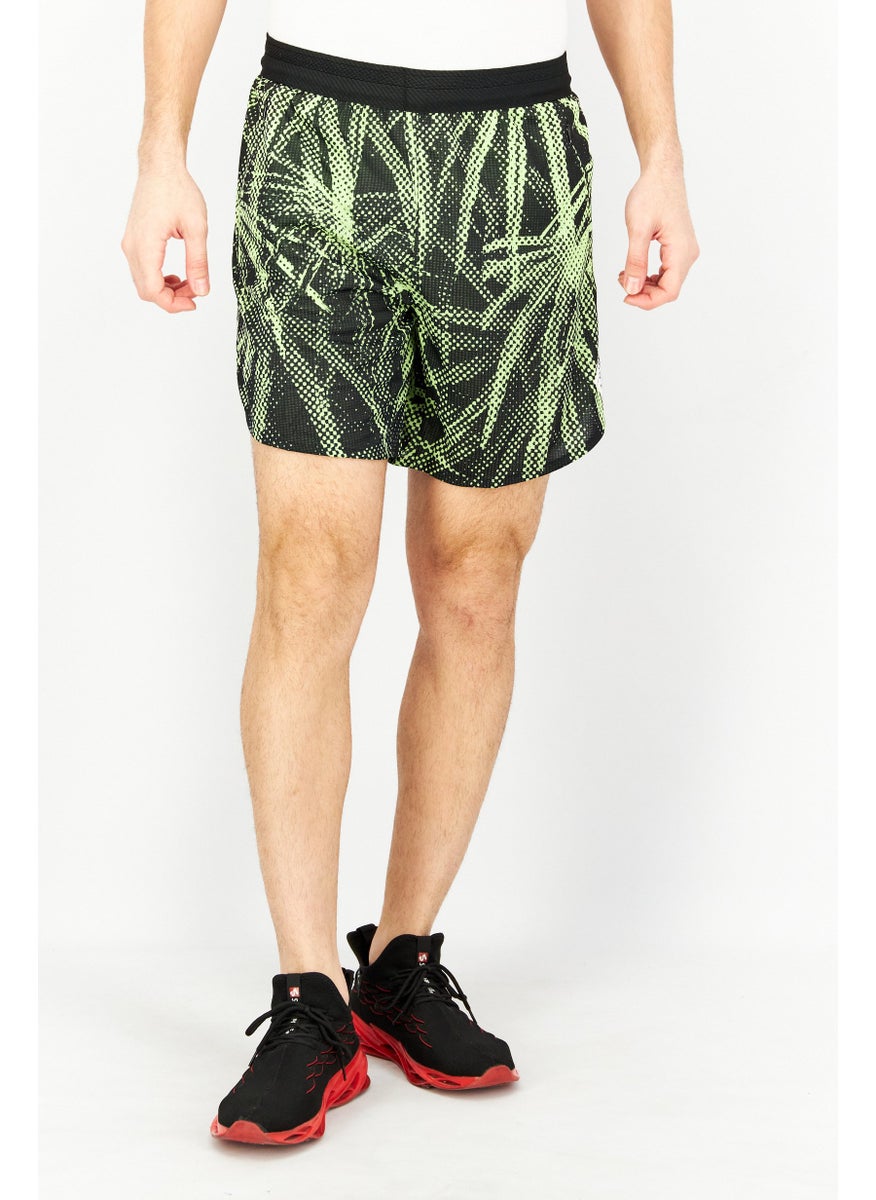 Men Sportswear Fit 7 Inseam Brand Logo Training Short, Black/Green